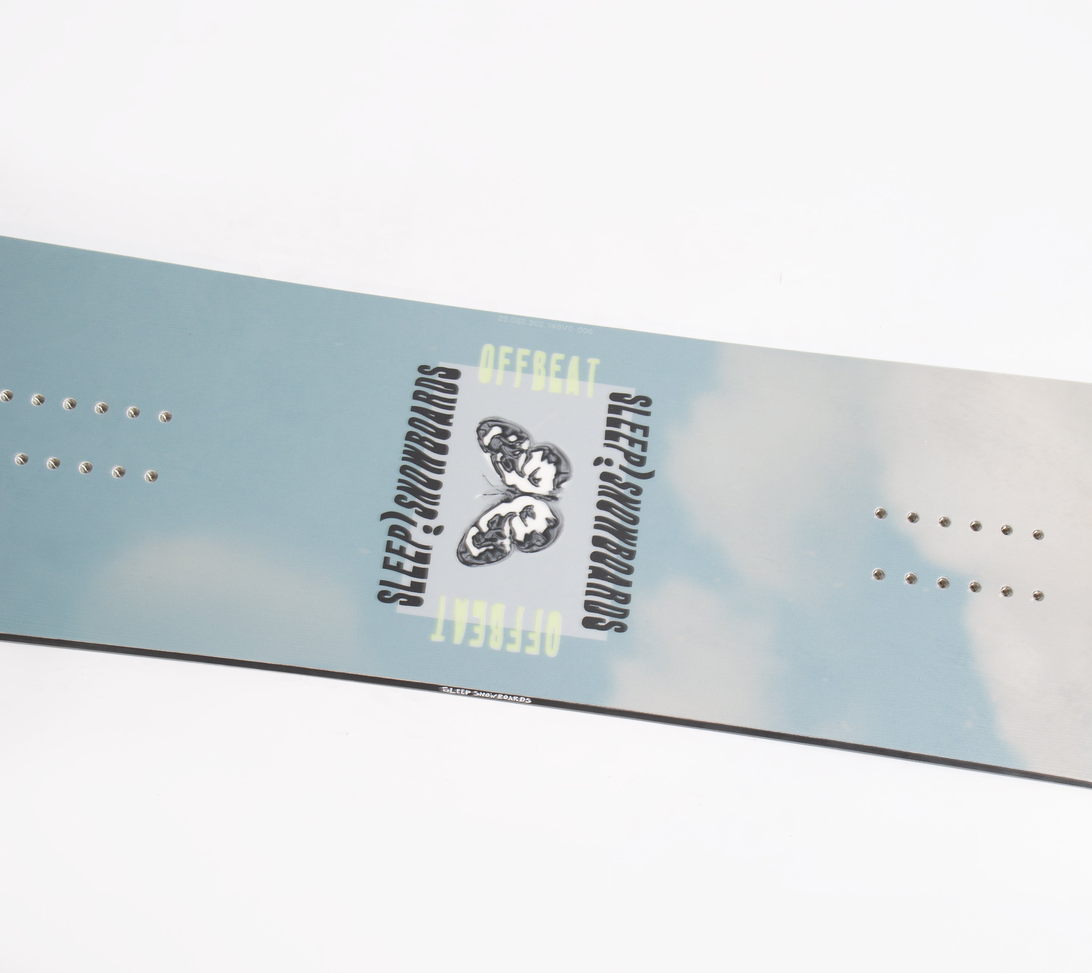 Sleep Offbeat Snowboard 146 with unique design, featuring lightweight flex and carbon stringers for a fun, durable ride.