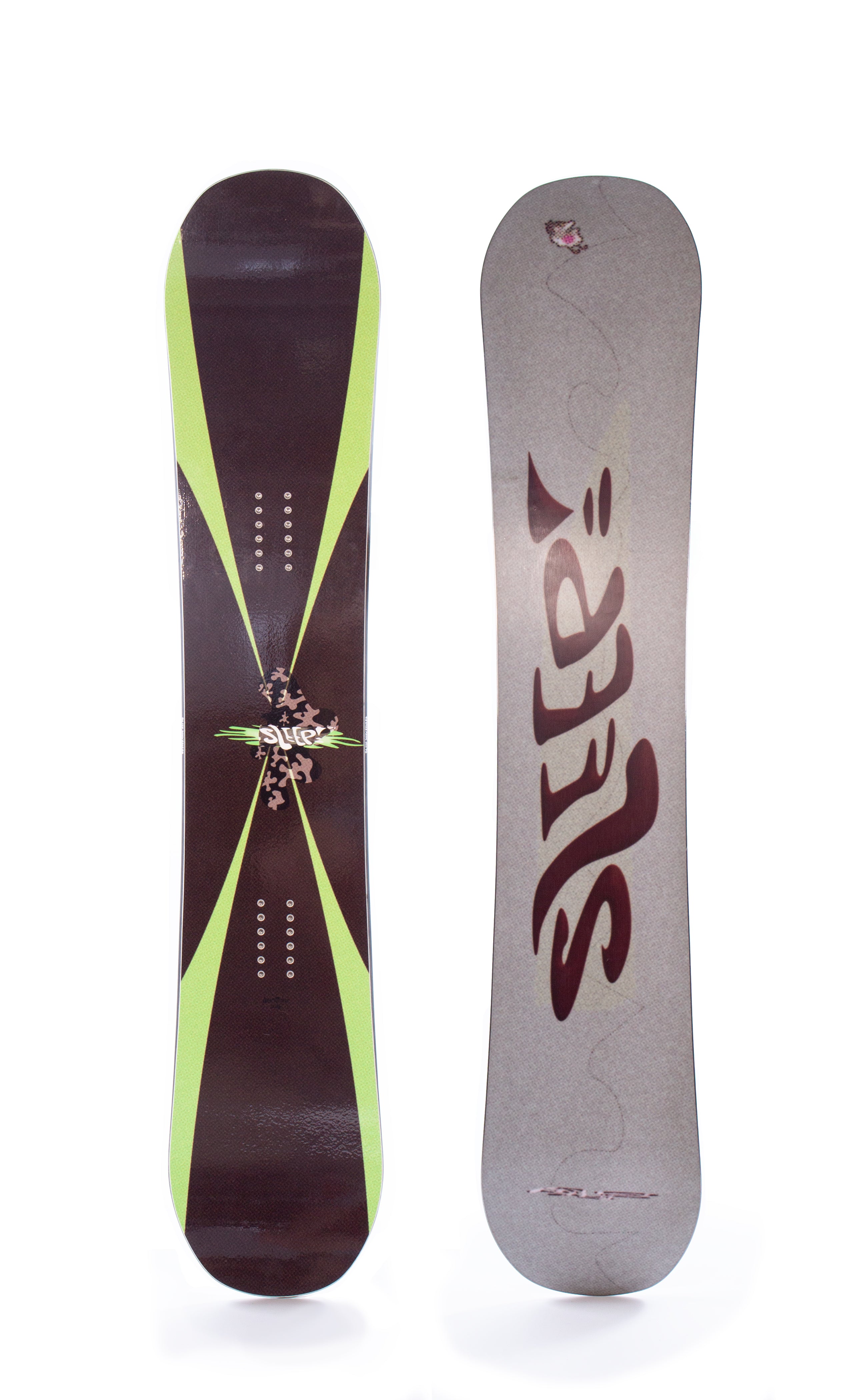 SLEEP AMPLITUDE Snowboard 158 with green accents, designed for stability, power, and versatile terrain performance.